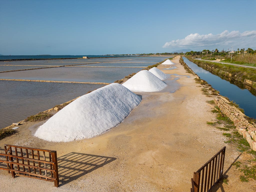 Le Saline di Trapani e Paceco, le montagne di Sale - Teresa's Holiday Home
