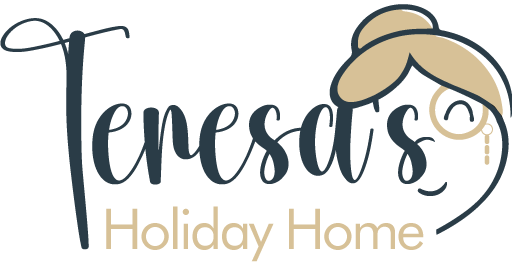 Teresa's Holiday Home Logo